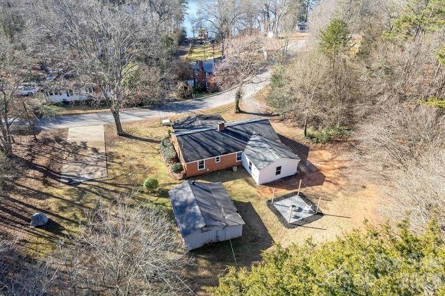 123 Riverside Drive, Mount Holly, NC 28120