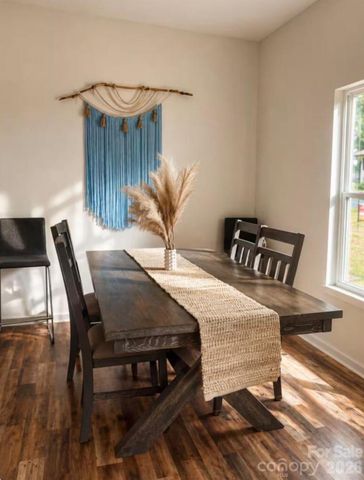 123 Riverside Drive, Mount Holly, NC 28120