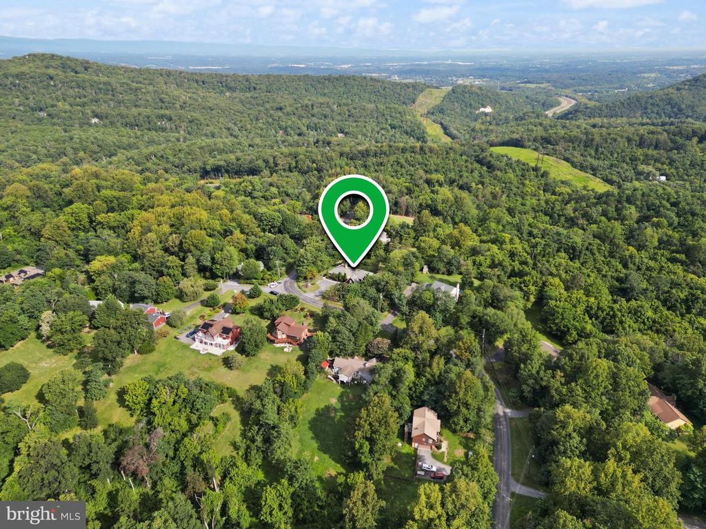 393 HIGH KNOB RD, Front Royal, VA 22630