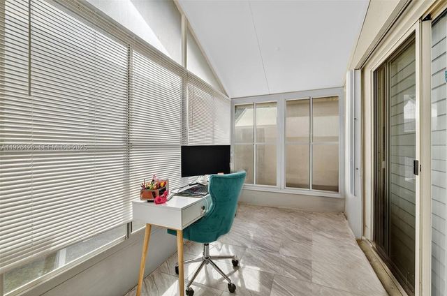 210 NW Zanzibar Pl, Port St. Lucie, FL 34986