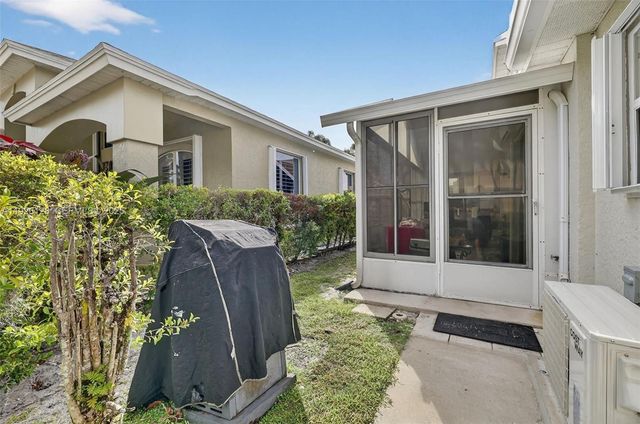 210 NW Zanzibar Pl, Port St. Lucie, FL 34986