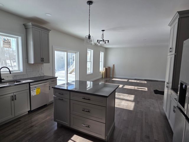 91 Chicopee Row, Groton, MA 01450