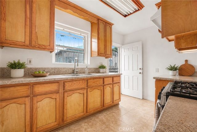 2227 E 112th, Los Angeles, CA 90059