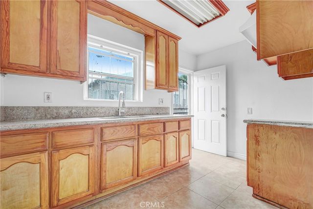 2227 E 112th, Los Angeles, CA 90059