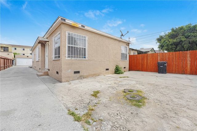 2227 E 112th, Los Angeles, CA 90059