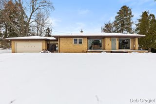 1715 Oswego Street, Grand Rapids, MI 49504