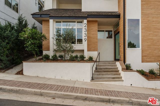 2339 Jupiter Drive, Los Angeles, CA 90046