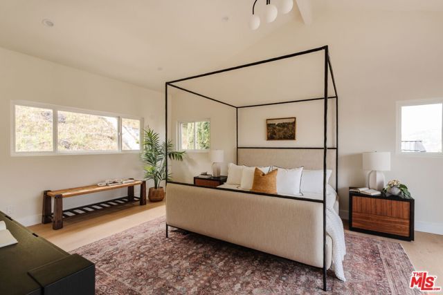 2339 Jupiter Drive, Los Angeles, CA 90046