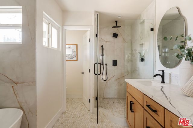 2339 Jupiter Drive, Los Angeles, CA 90046