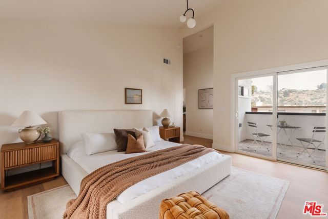 2339 Jupiter Drive, Los Angeles, CA 90046