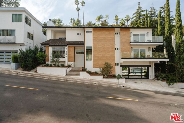 2339 Jupiter Drive, Los Angeles, CA 90046