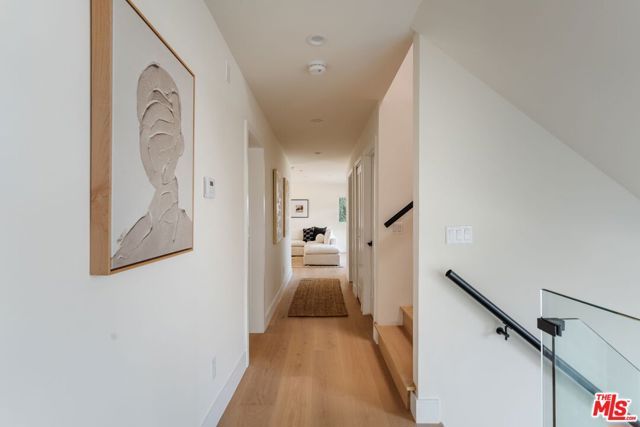 2339 Jupiter Drive, Los Angeles, CA 90046