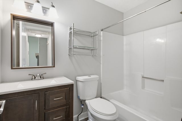 3205 Harbor Lndg, Antioch, TN 37013
