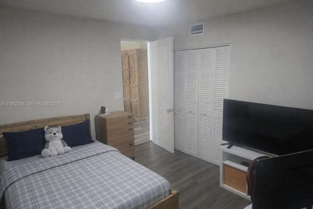 5812 NW 20th Ct, Margate, FL 33063