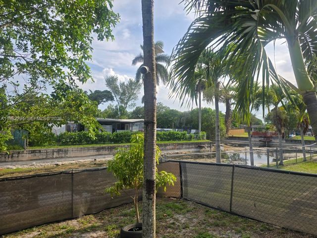 5812 NW 20th Ct, Margate, FL 33063