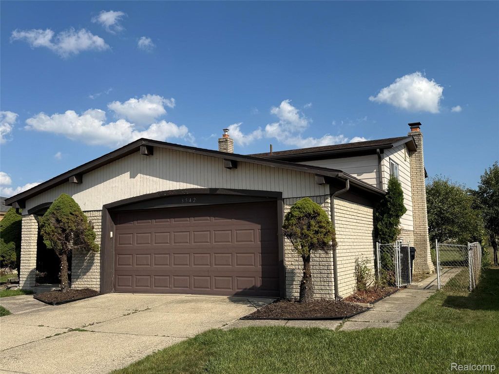 3542 Marc Drive, Sterling Heights, MI 48310
