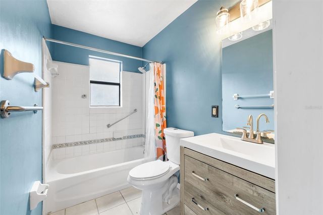 2705 NW 47TH PLACE, Gainesville, FL 32605