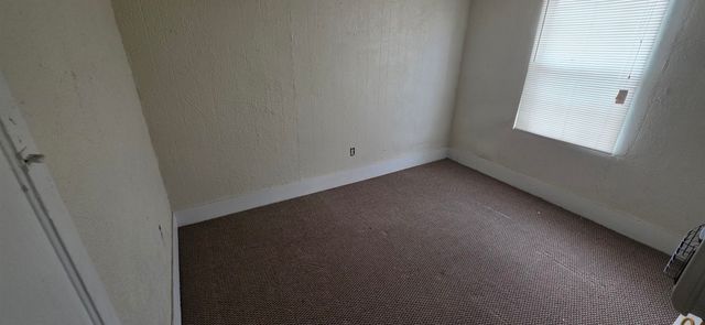 1418 3rd Avenue, Charleston, WV 25387