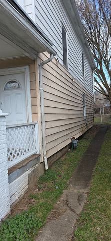 1418 3rd Avenue, Charleston, WV 25387