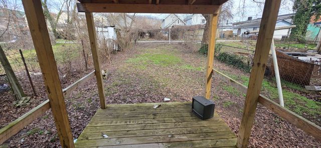 1418 3rd Avenue, Charleston, WV 25387