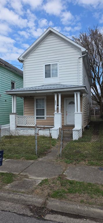 1418 3rd Avenue, Charleston, WV 25387