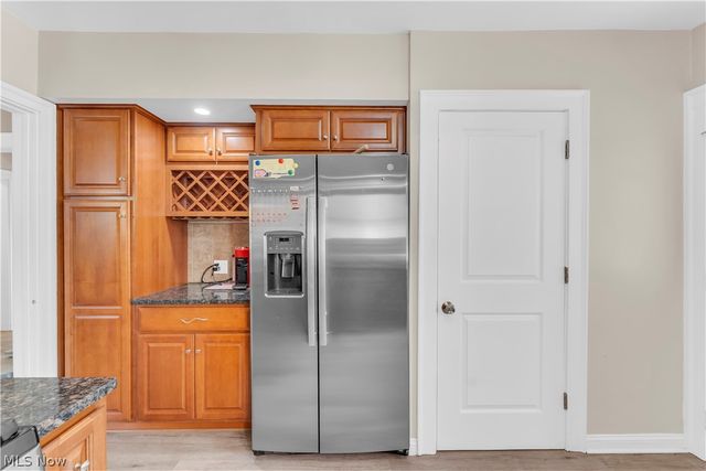 3566 Grosvenor Road, Cleveland Heights, OH 44118