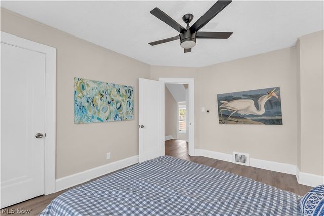 3566 Grosvenor Road, Cleveland Heights, OH 44118