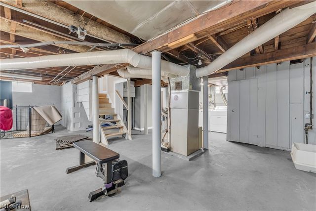 3566 Grosvenor Road, Cleveland Heights, OH 44118