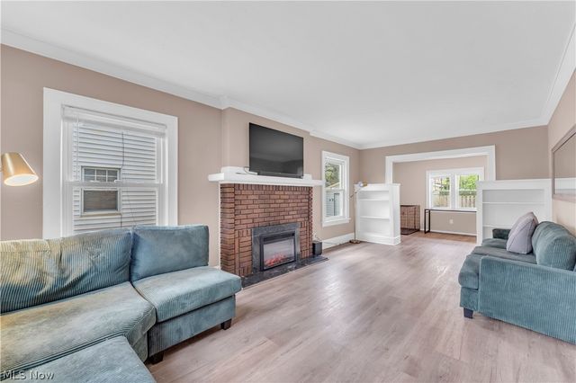 3566 Grosvenor Road, Cleveland Heights, OH 44118