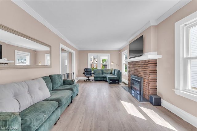 3566 Grosvenor Road, Cleveland Heights, OH 44118