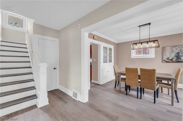 3566 Grosvenor Road, Cleveland Heights, OH 44118