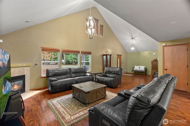 15405 Lindsay Road SE, Yelm, WA 98597