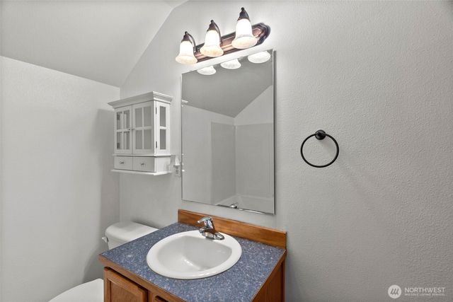 15405 Lindsay Road SE, Yelm, WA 98597