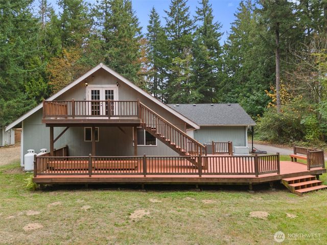 15405 Lindsay Road SE, Yelm, WA 98597