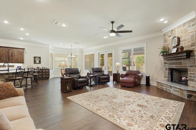 6923 Saint Anthony Drive, Tyler, TX 75703