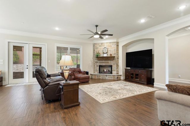 6923 Saint Anthony Drive, Tyler, TX 75703