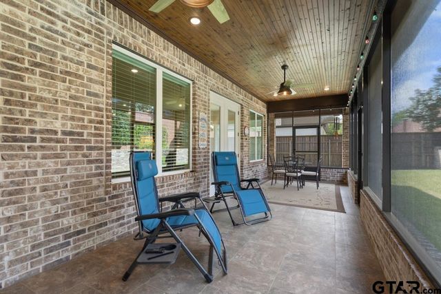 6923 Saint Anthony Drive, Tyler, TX 75703