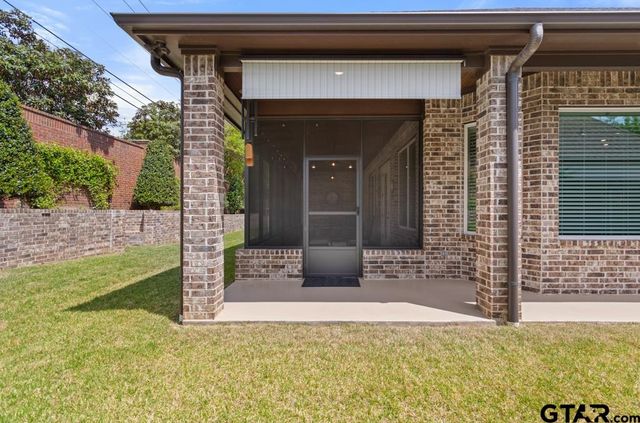 6923 Saint Anthony Drive, Tyler, TX 75703