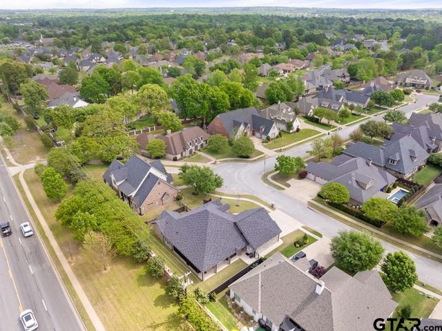 6923 Saint Anthony Drive, Tyler, TX 75703