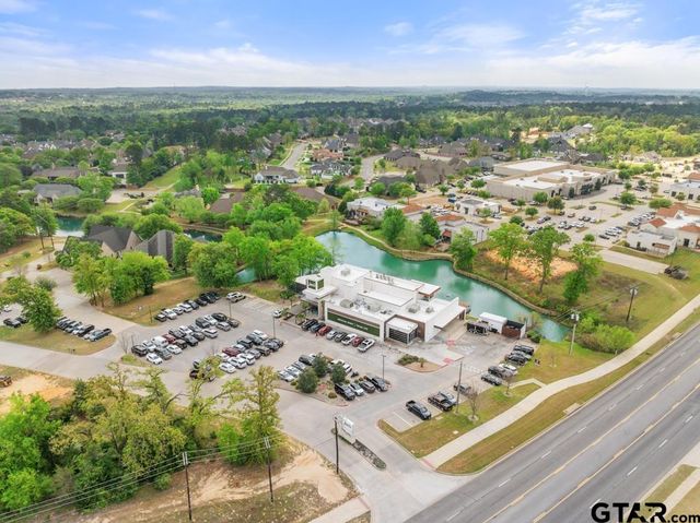 6923 Saint Anthony Drive, Tyler, TX 75703