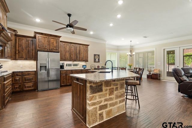 6923 Saint Anthony Drive, Tyler, TX 75703