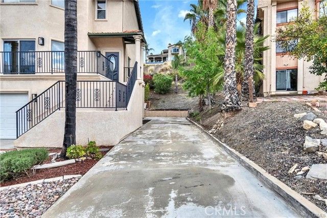 29641 Vacation Drive, Canyon Lake, CA 92587