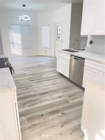 29641 Vacation Drive, Canyon Lake, CA 92587