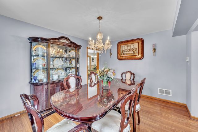 14170 Green Valley Drive, Orland Park, IL 60467