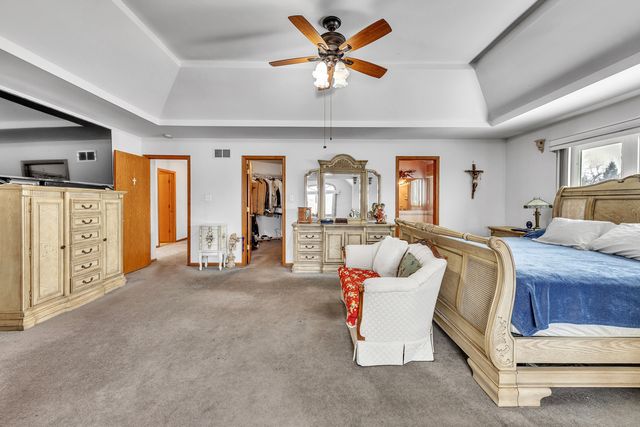 14170 Green Valley Drive, Orland Park, IL 60467