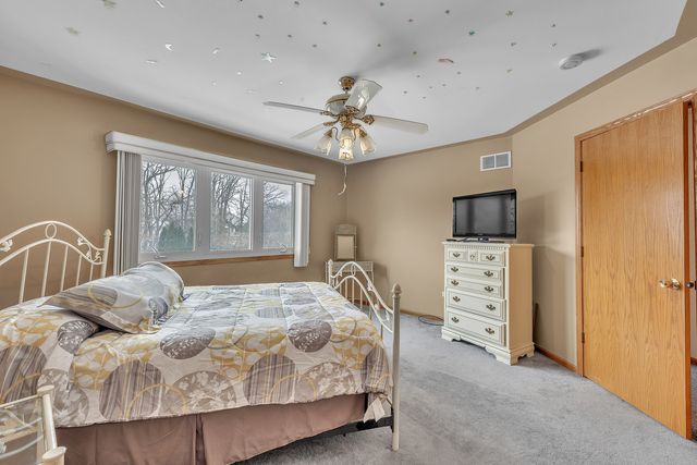 14170 Green Valley Drive, Orland Park, IL 60467