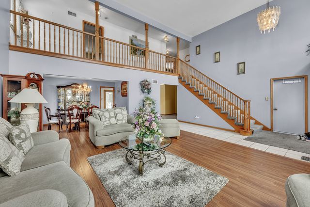 14170 Green Valley Drive, Orland Park, IL 60467