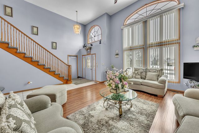 14170 Green Valley Drive, Orland Park, IL 60467