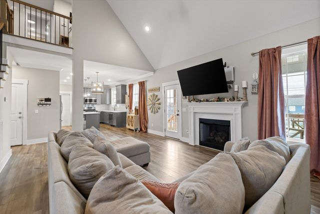 8112 Holly Crest Drive, Chattanooga, TN 37421