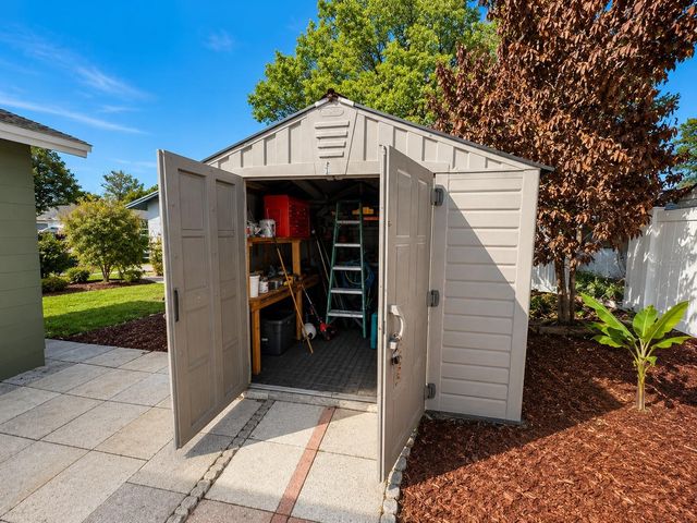 714 WEST COURT, Longwood, FL 32750